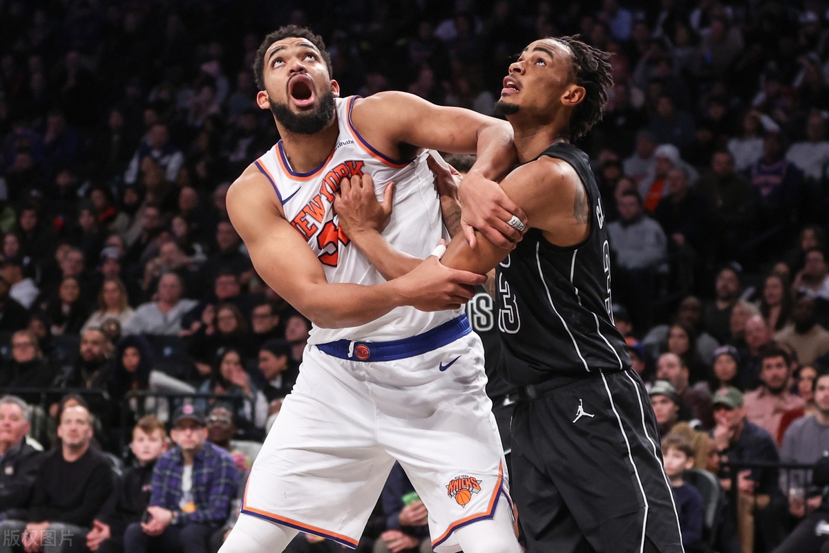 纽约尼克斯训练开放日，今晚造点机会引欢呼，NBA季后赛在即，团队化学反应显著的简单介绍