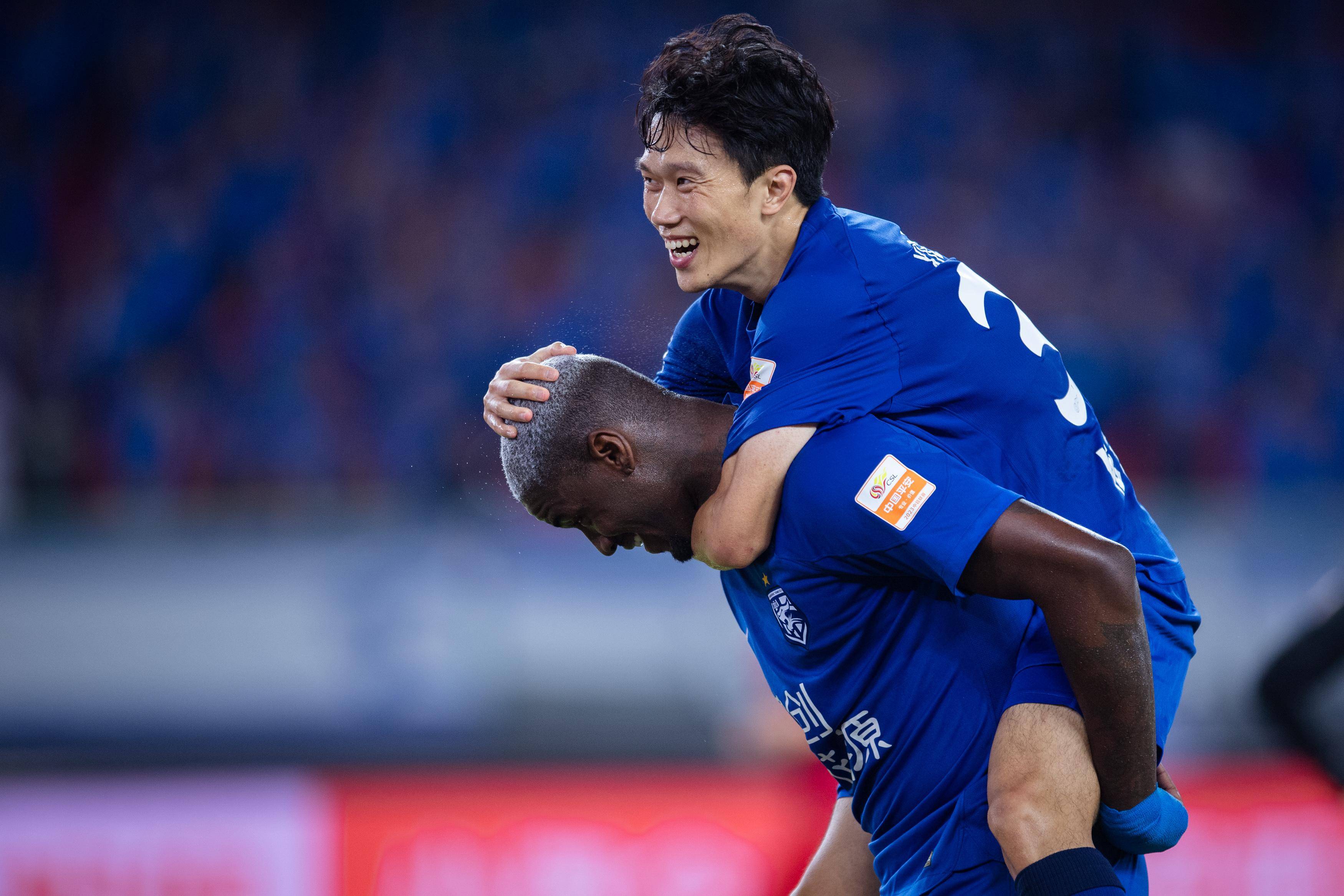 包含武汉三镇迎中超关键赛，清晨手感冰凉，悬念犹存，球队文化再被提及的词条开云注册