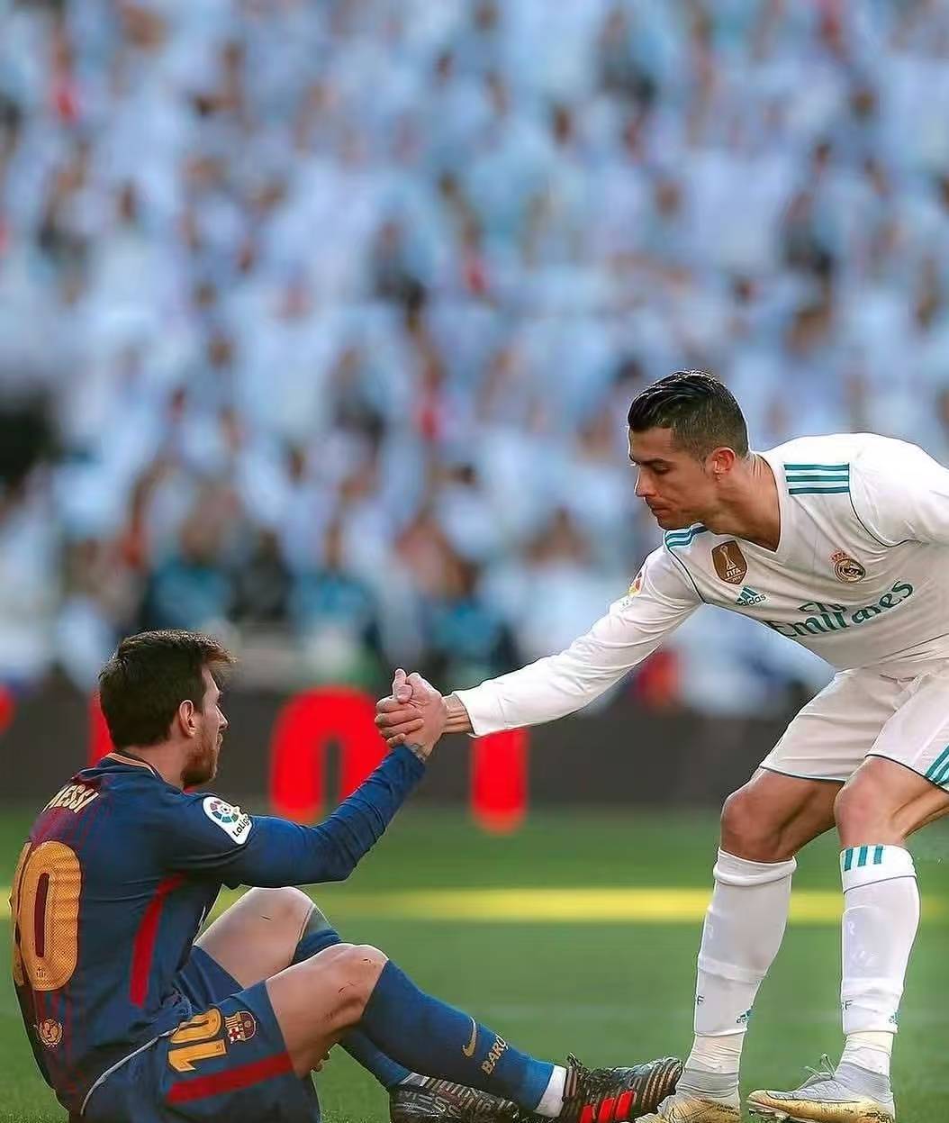 太狠了！比利亚雷亚尔转会期伤情更新辽宁本钢防线松动备战NBA季后赛，赛后巴塞罗那备战欧联的简单介绍